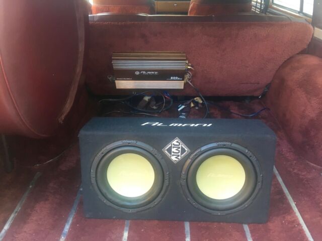 1990 White Jeep Wagoneer SUV