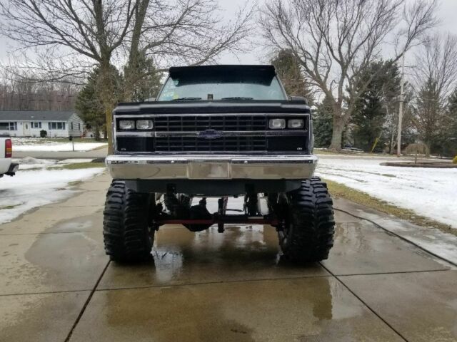 1990 Black Chevrolet Blazer SUV