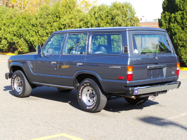 1990 Granite Dark Gray Toyota Land Cruiser 4 DOOR WAGON