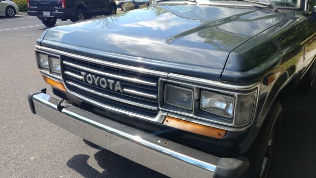 1990 Gray Toyota Land Cruiser SUV