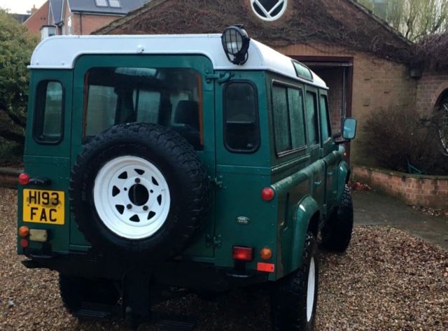 1990 Land Rover Defender SUV
