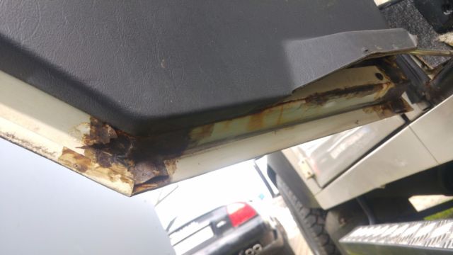 1990 Tan Land Rover Defender Extended Cab Pickup