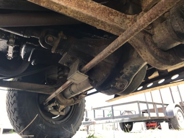 1990 Green Land Rover Defender