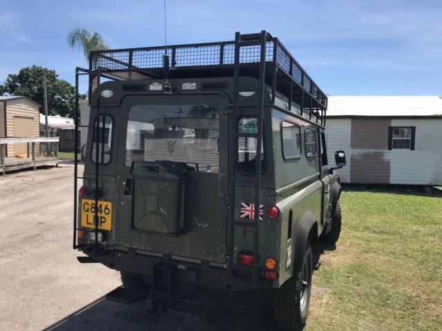 1990 Green Land Rover Defender