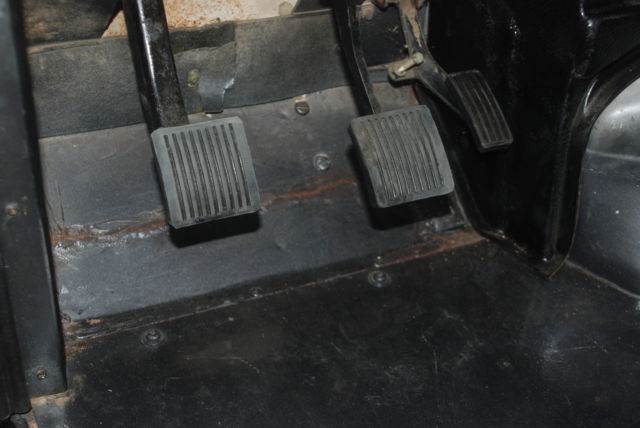 1980 Gray Land Rover Defender