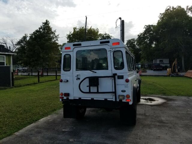 1990 Land Rover Defender