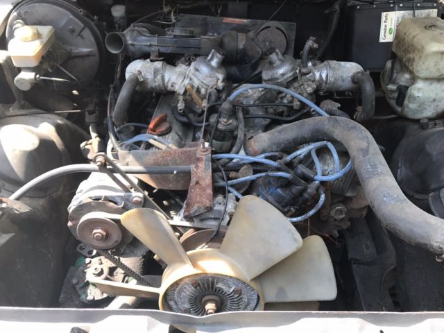 1990 Silver Land Rover Defender