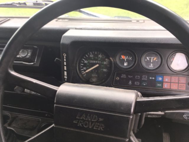 1990 Green Land Rover Defender SUV