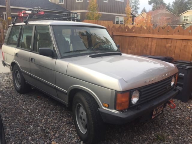 1990 Silver Land Rover Range Rover SUV