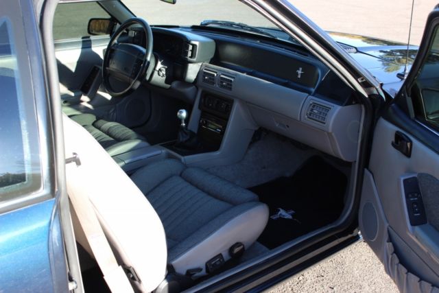 1990 Ford Mustang