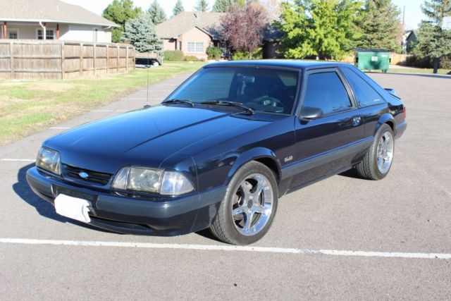 1990 Ford Mustang
