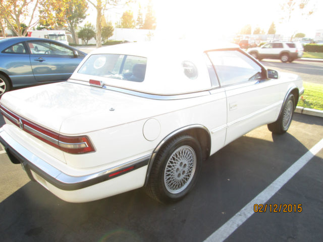 1990 White Chrysler Other Convertible