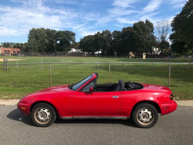 1990 Red Mazda MX-5 Miata Convertible