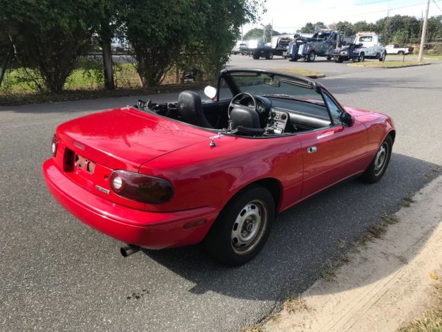 1990 Red Mazda MX-5 Miata Convertible