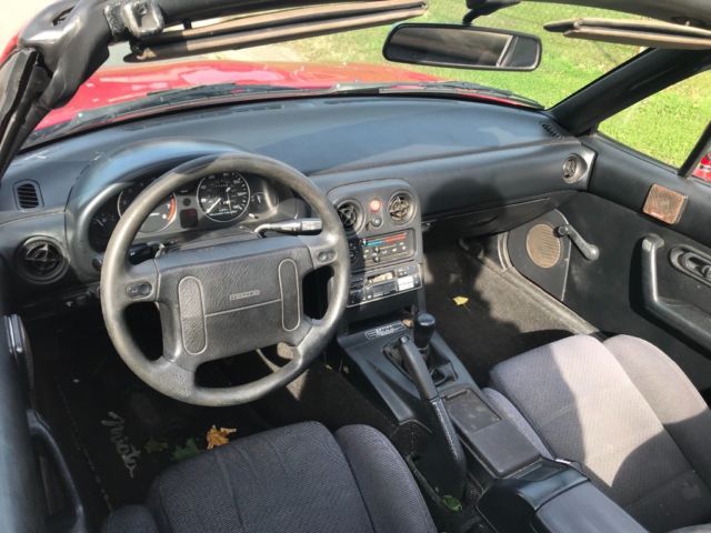 1990 Red Mazda MX-5 Miata Convertible