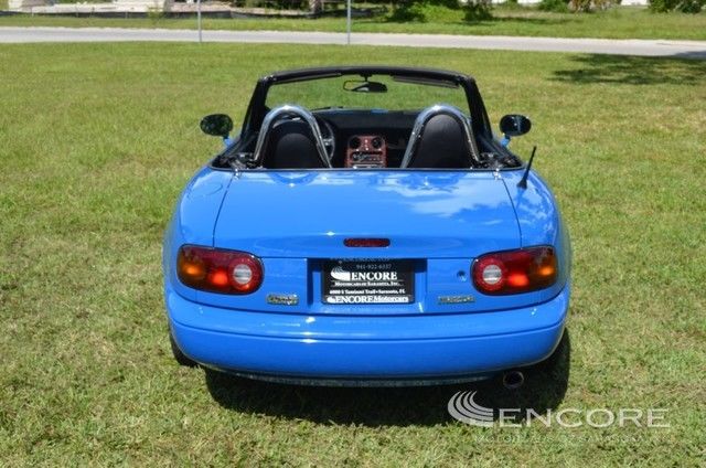 1990 Blue Mazda MX-5 Miata Convertible