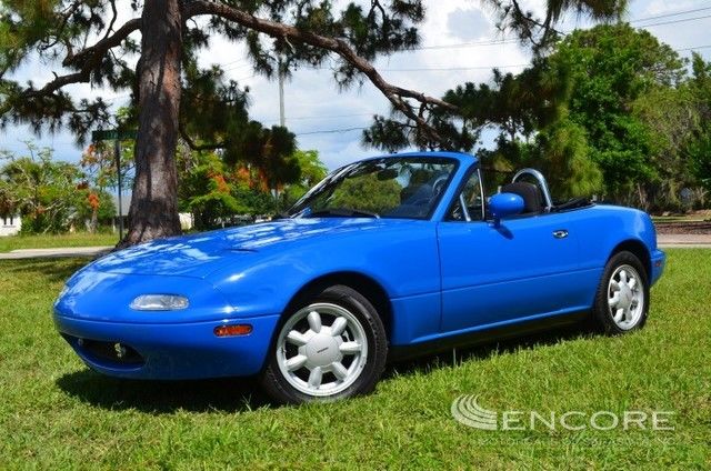 1990 Blue Mazda MX-5 Miata Convertible