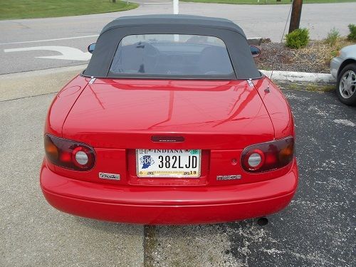 1990 Red Mazda MX-5 Miata Convertible