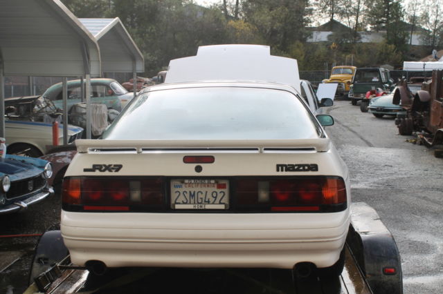 1990 White Mazda RX-7 Coupe
