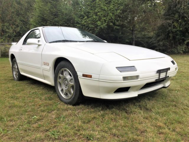 1990 White Mazda RX-7 Coupe