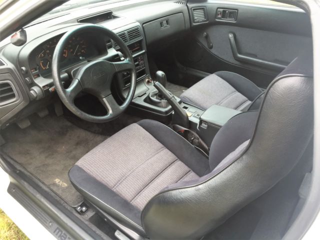 1990 White Mazda RX-7 Coupe