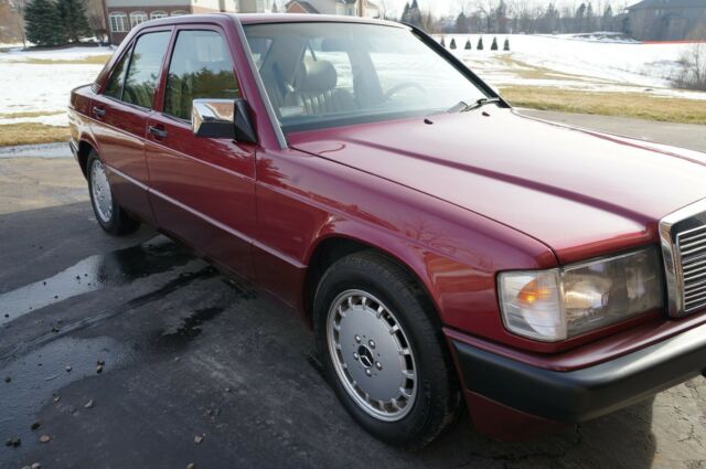 1990 Garnet Red Metallic Mercedes-Benz 190-Series Sedan
