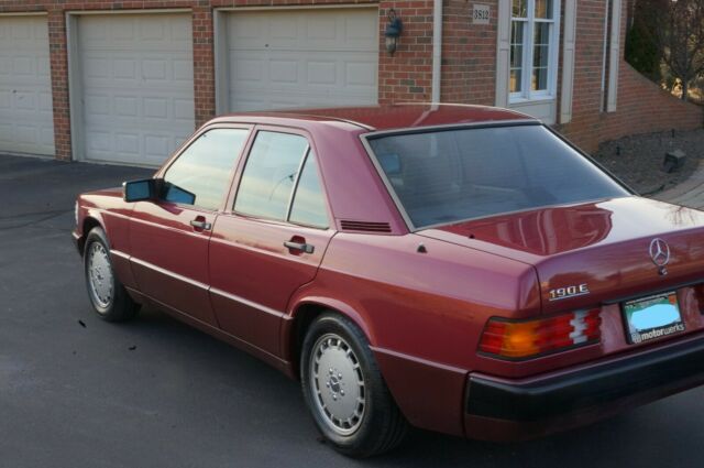 1990 Garnet Red Metallic Mercedes-Benz 190-Series Sedan