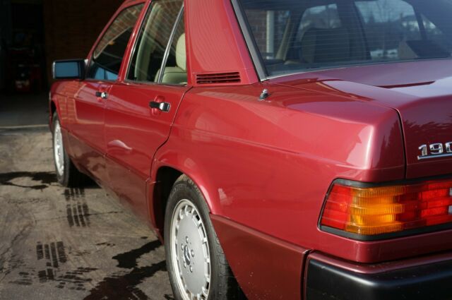 1990 Garnet Red Metallic Mercedes-Benz 190-Series Sedan
