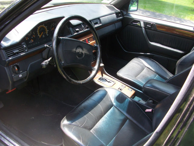 1990 Black Mercedes-Benz E-Class Sedan