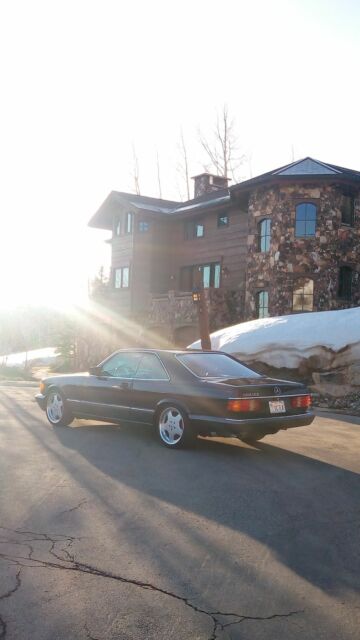 1990 Black Mercedes-Benz 500-Series Coupe