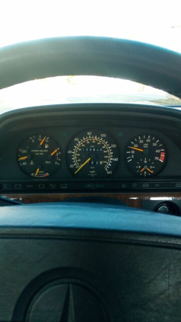 1990 Black Mercedes-Benz 500-Series Coupe