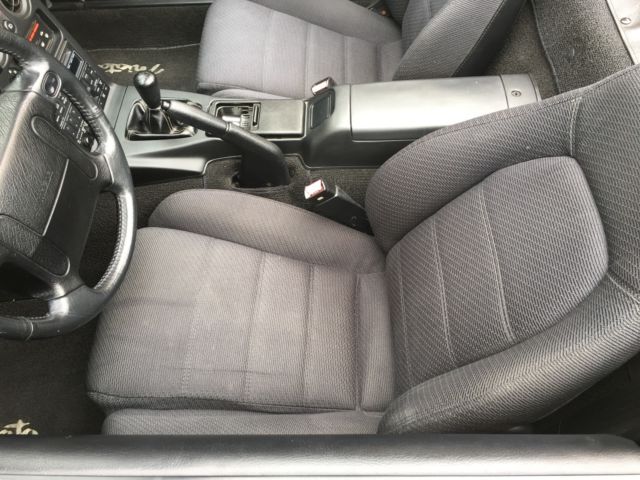 1990 White Mazda MX-5 Miata Convertible