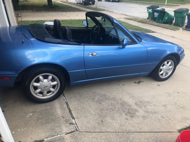 1990 Blue Mazda MX-5 Miata Convertible