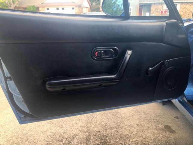 1990 Blue Mazda MX-5 Miata Convertible