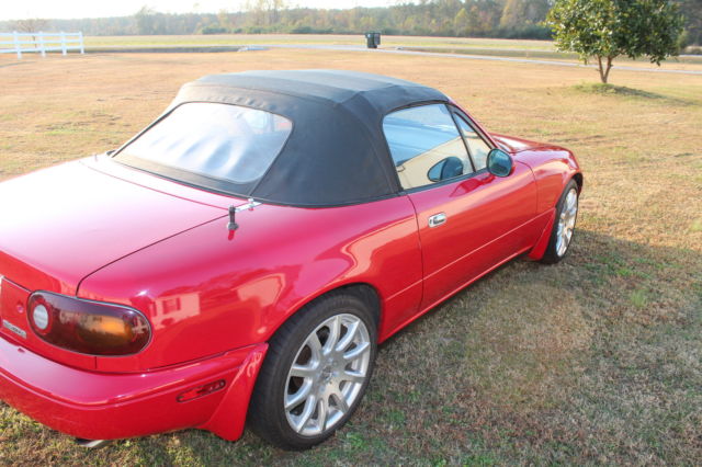1990 Black Mazda MX-5 Miata Convertible