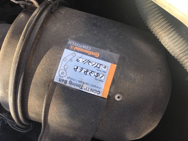 1990 White Mitsubishi Montero