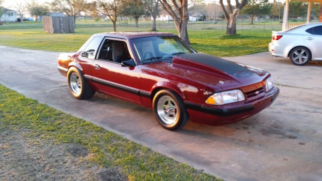 1990 Ford Mustang