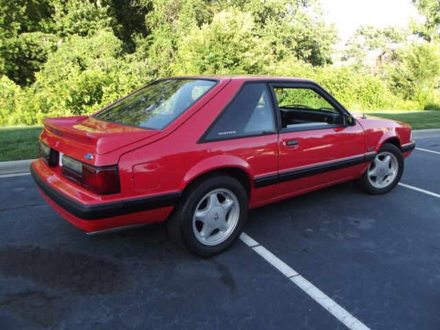 1990 Red Ford Mustang Hatchback