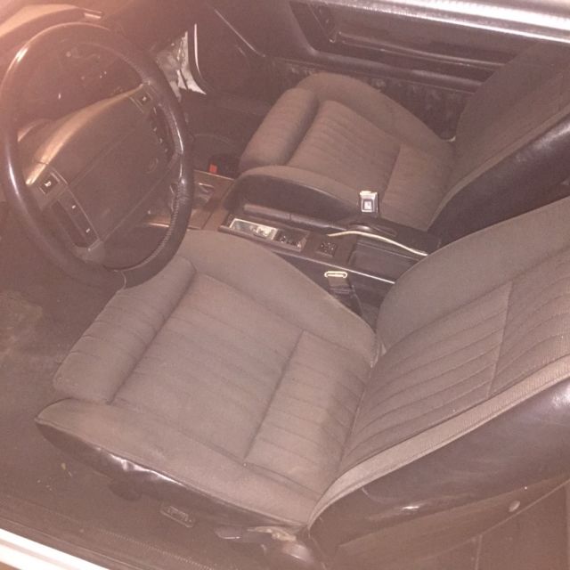 1990 White Ford Mustang Hatchback