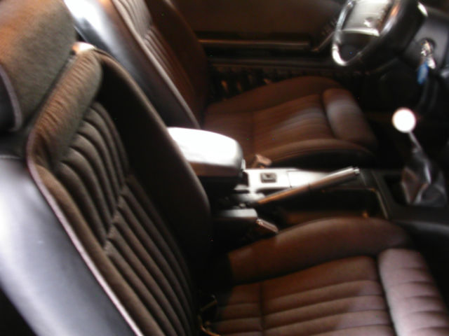 1990 Black Ford Mustang Coupe