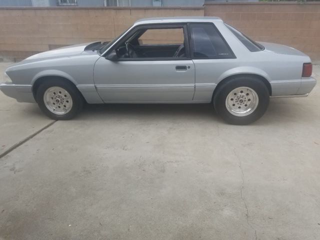 1990 Iceberg Blue Ford Mustang Coupe