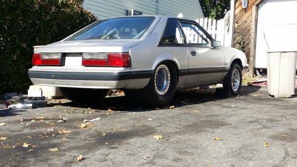 1990 Ford Mustang