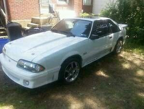 1990 White Ford Mustang Coupe