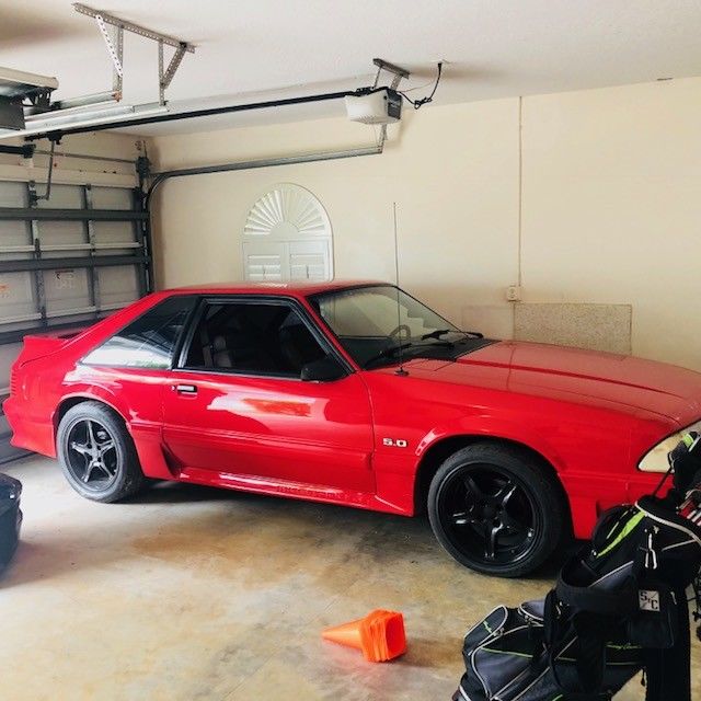 1990 Red Ford Mustang
