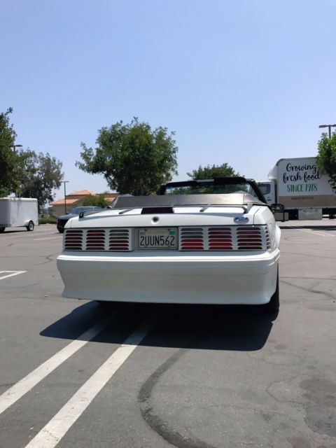 1990 White Ford Mustang Convertible