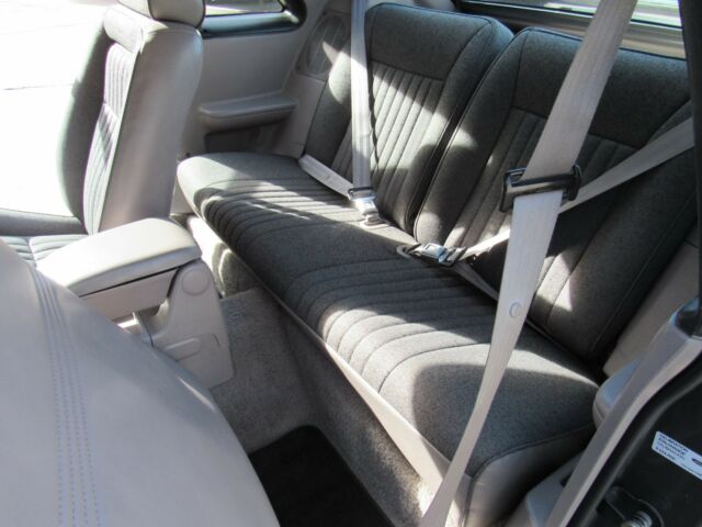 1990 Gray Ford Mustang