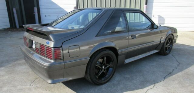 1990 Gray Ford Mustang