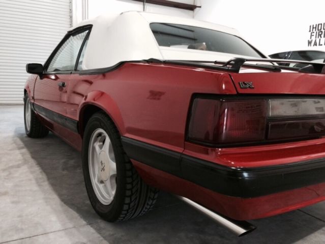 1990 Red Ford Mustang