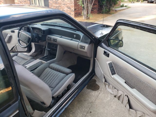 1990 Blue Ford Mustang Hatchback