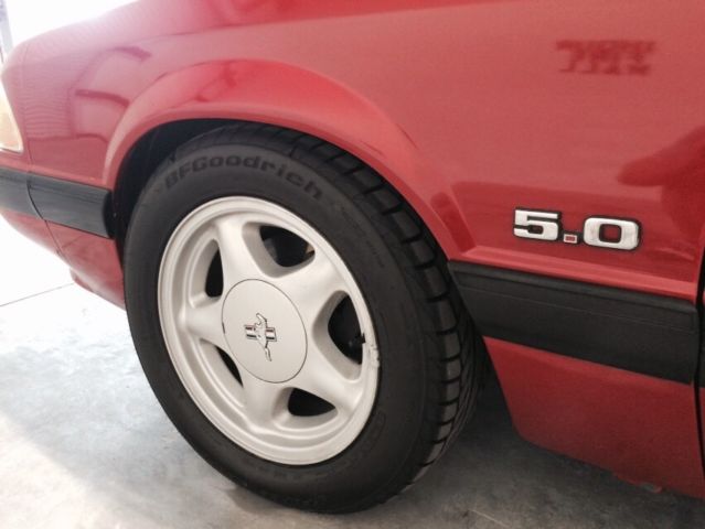 1990 Red Ford Mustang